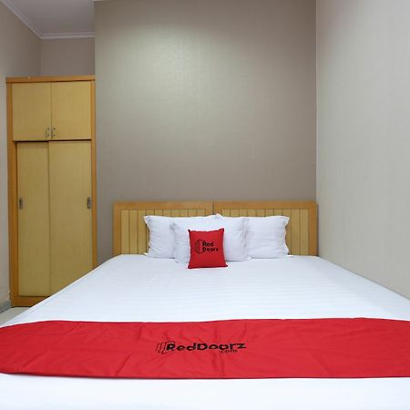 Reddoorz Plus Near Simpang Lima Semarang Eksteriør bilde