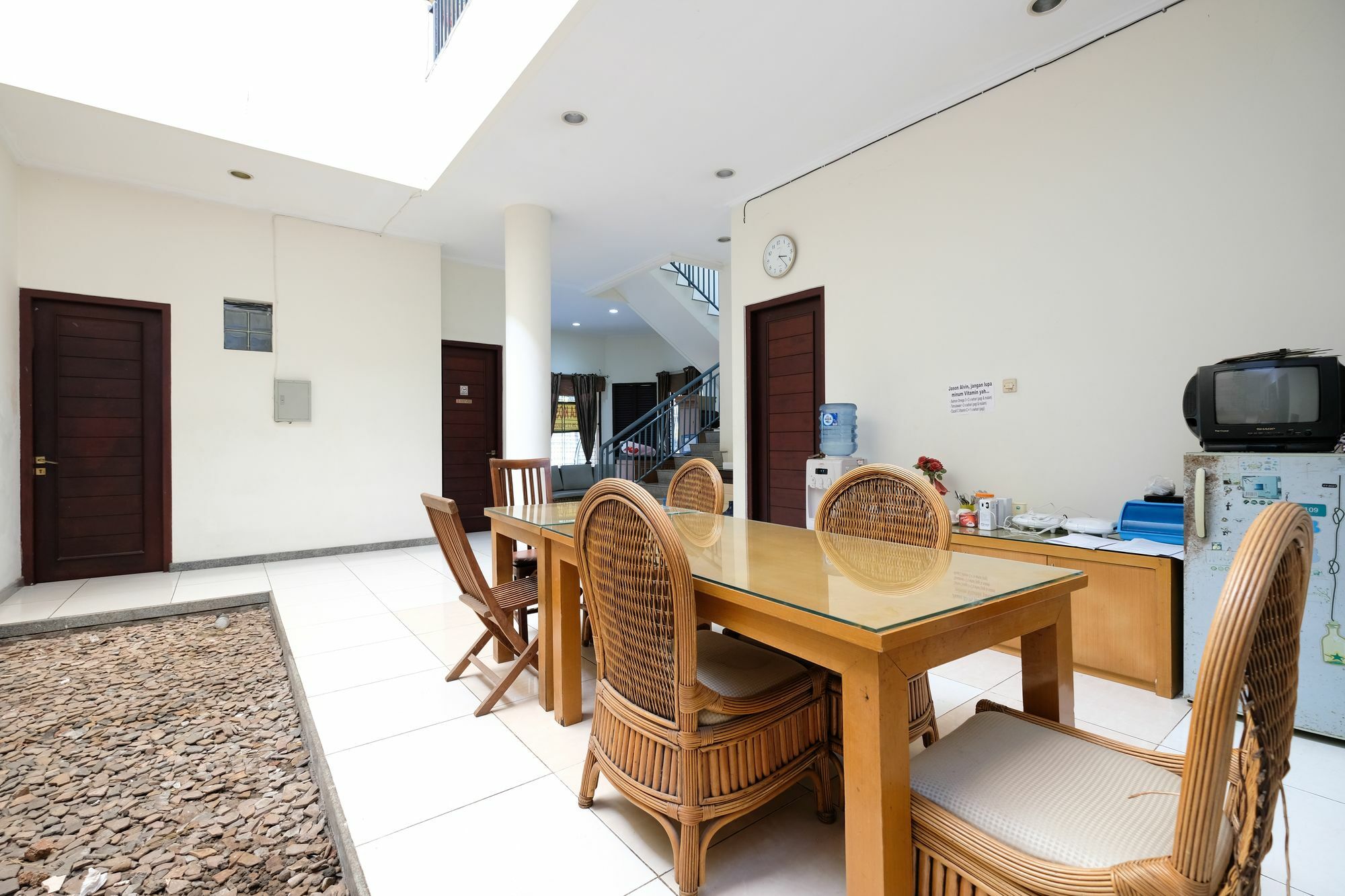 Reddoorz Plus Near Simpang Lima Semarang Eksteriør bilde